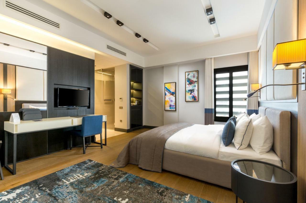 The Fortyfive Business Hotel & Spa มานิซา ภายนอก รูปภาพ