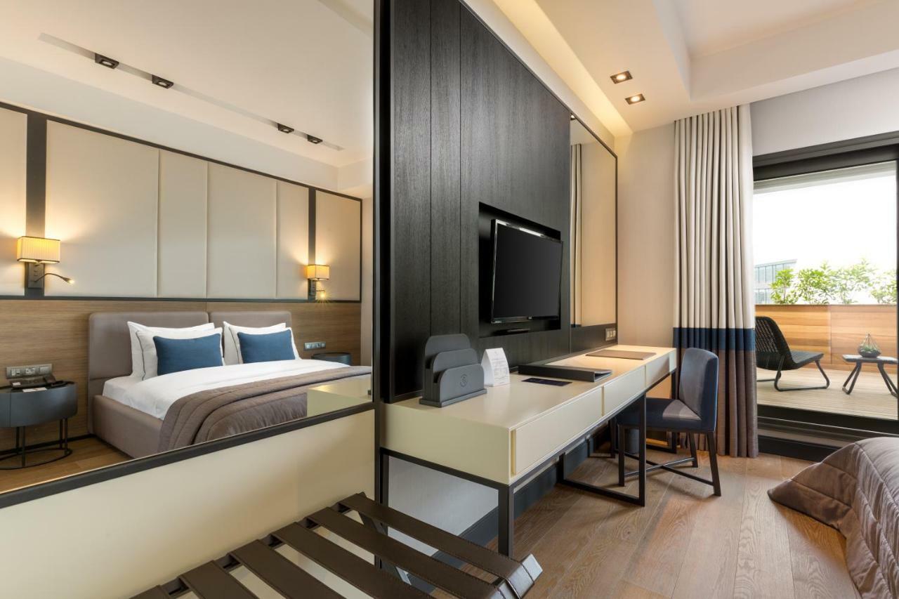 The Fortyfive Business Hotel & Spa มานิซา ภายนอก รูปภาพ
