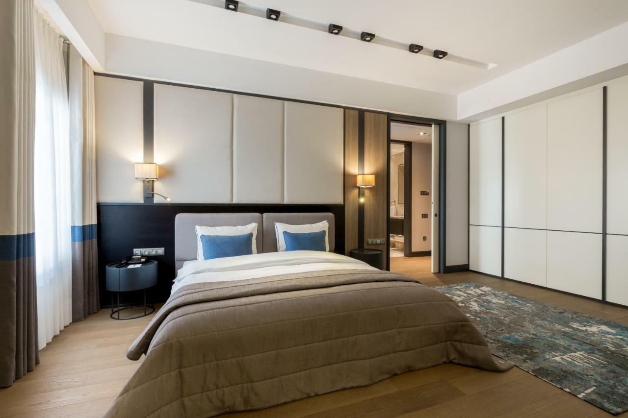 The Fortyfive Business Hotel & Spa มานิซา ภายนอก รูปภาพ