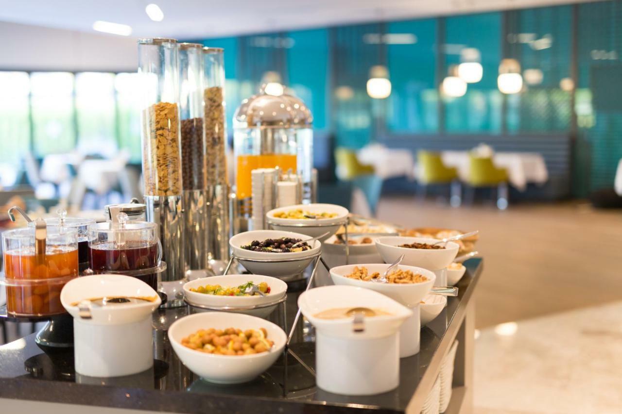 The Fortyfive Business Hotel & Spa มานิซา ภายนอก รูปภาพ