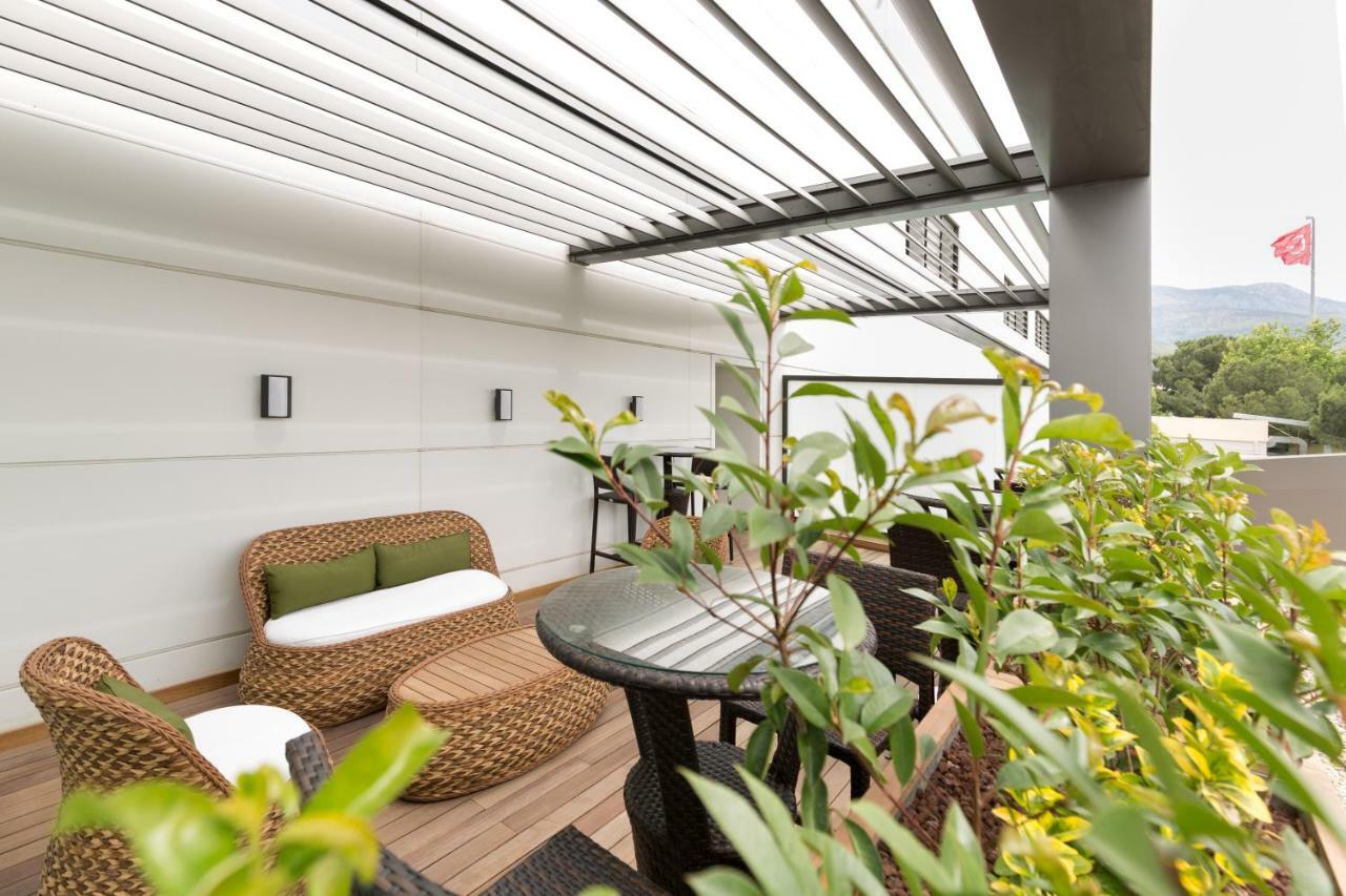 The Fortyfive Business Hotel & Spa มานิซา ภายนอก รูปภาพ