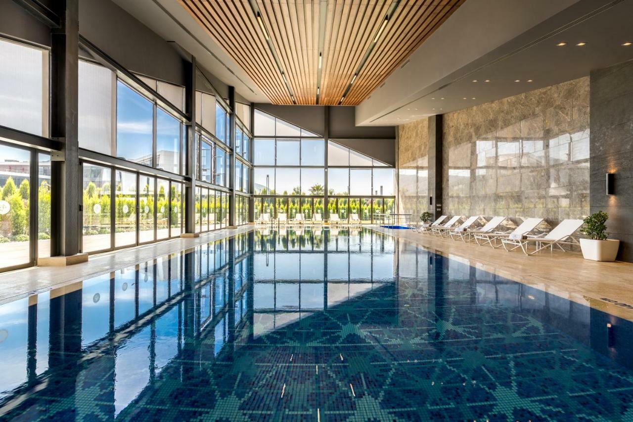 The Fortyfive Business Hotel & Spa มานิซา ภายนอก รูปภาพ