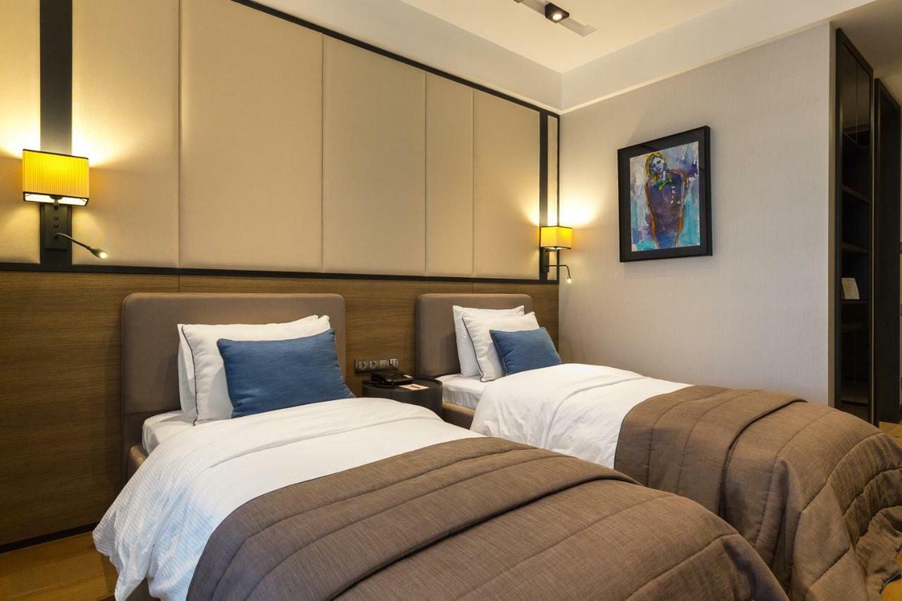 The Fortyfive Business Hotel & Spa มานิซา ภายนอก รูปภาพ